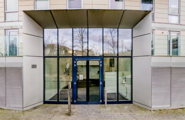 Dominion walk , E14 image 2