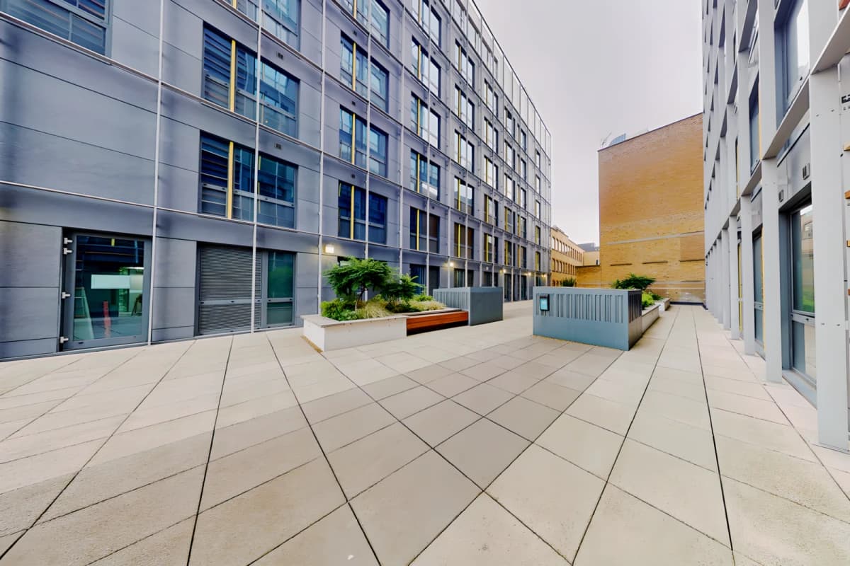 Outdoor Features