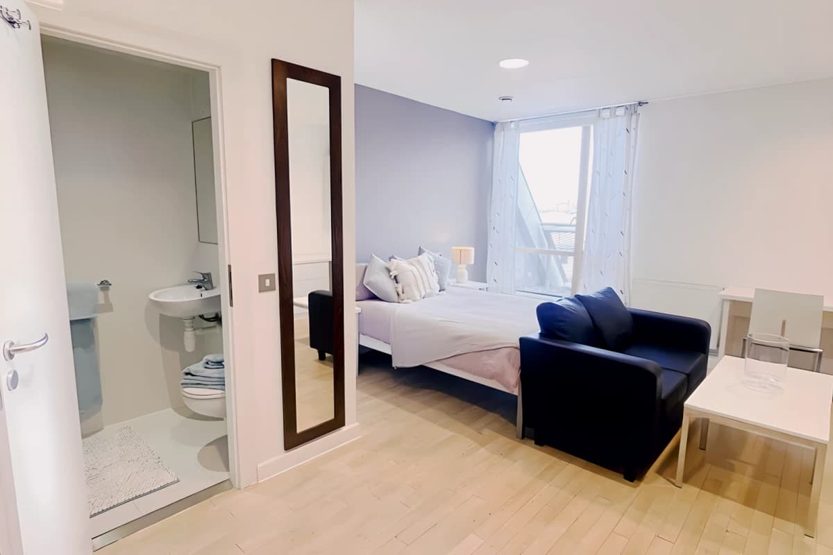 Gob Kirby Street Residence image
