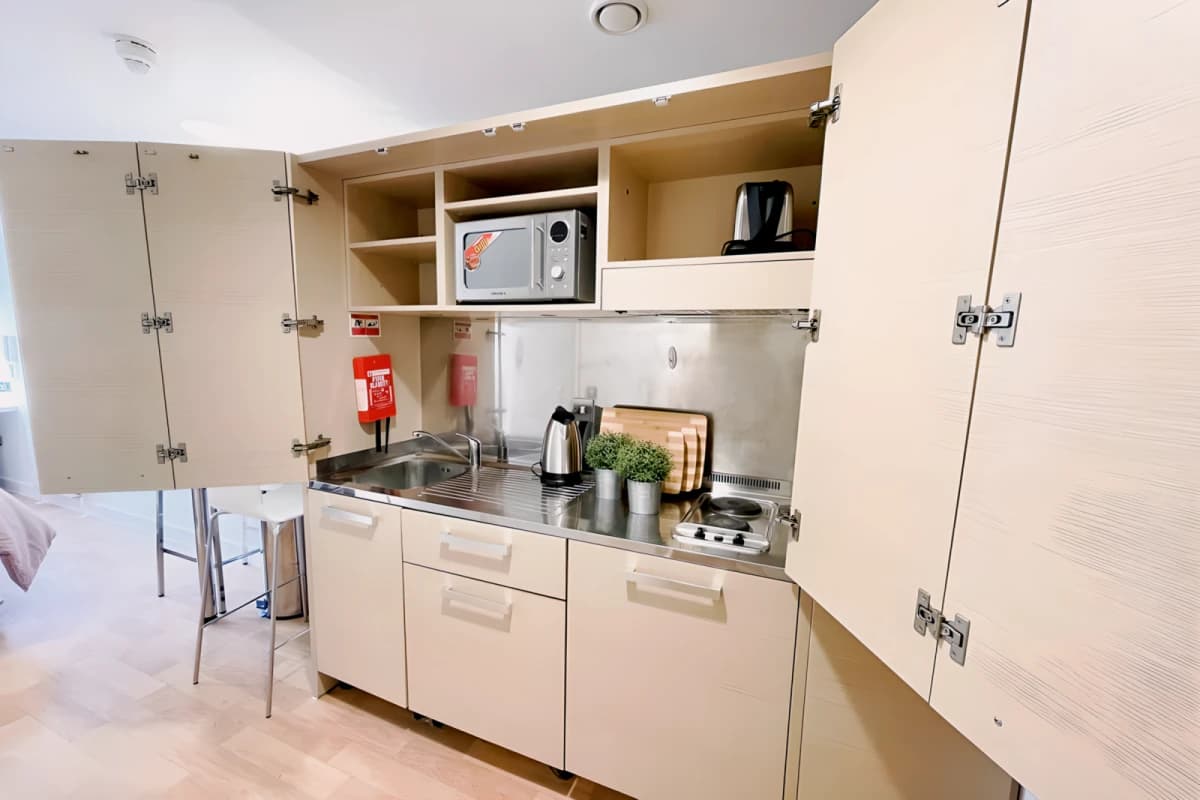 Gob Kirby Street Residence image