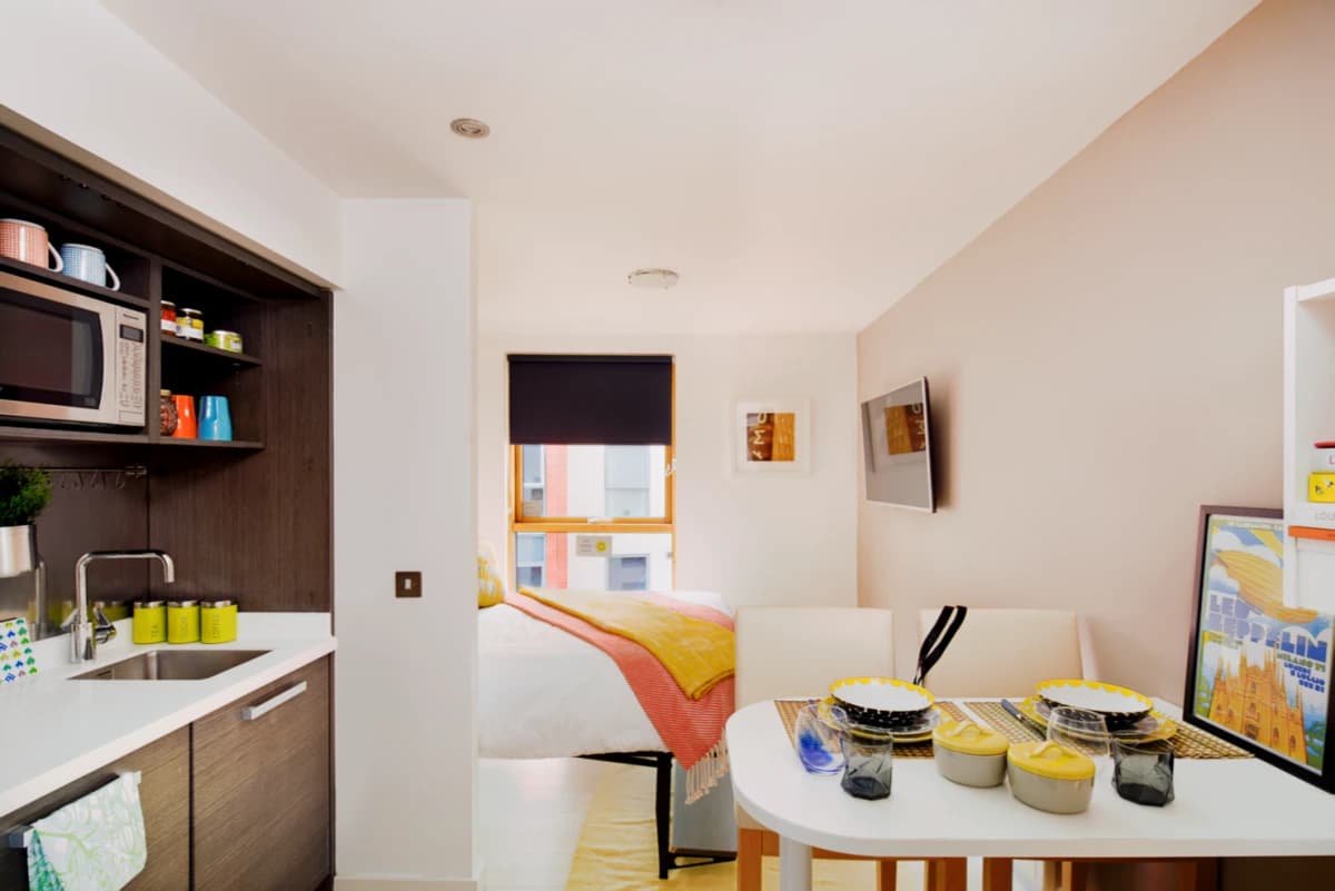 Canto Court image