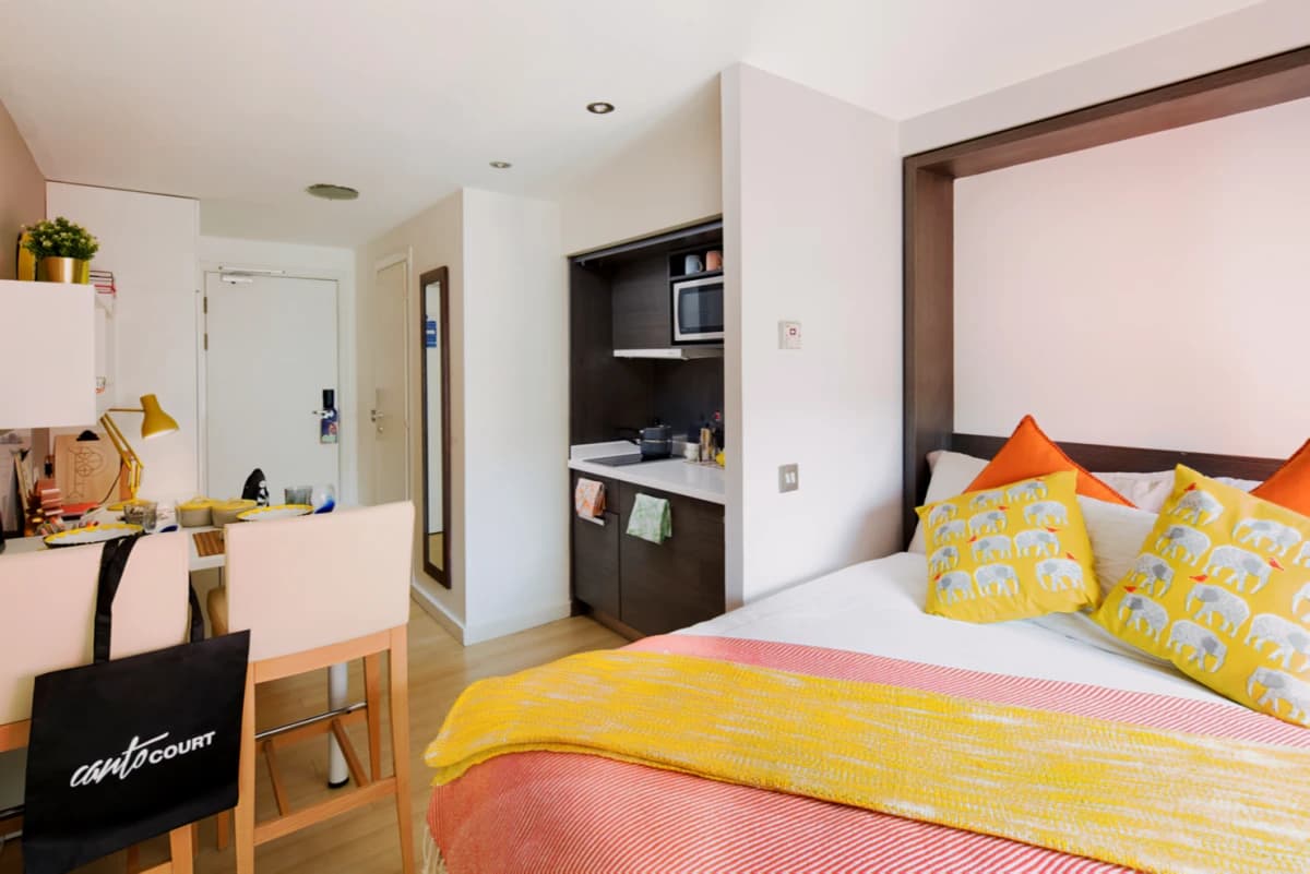 Canto Court image