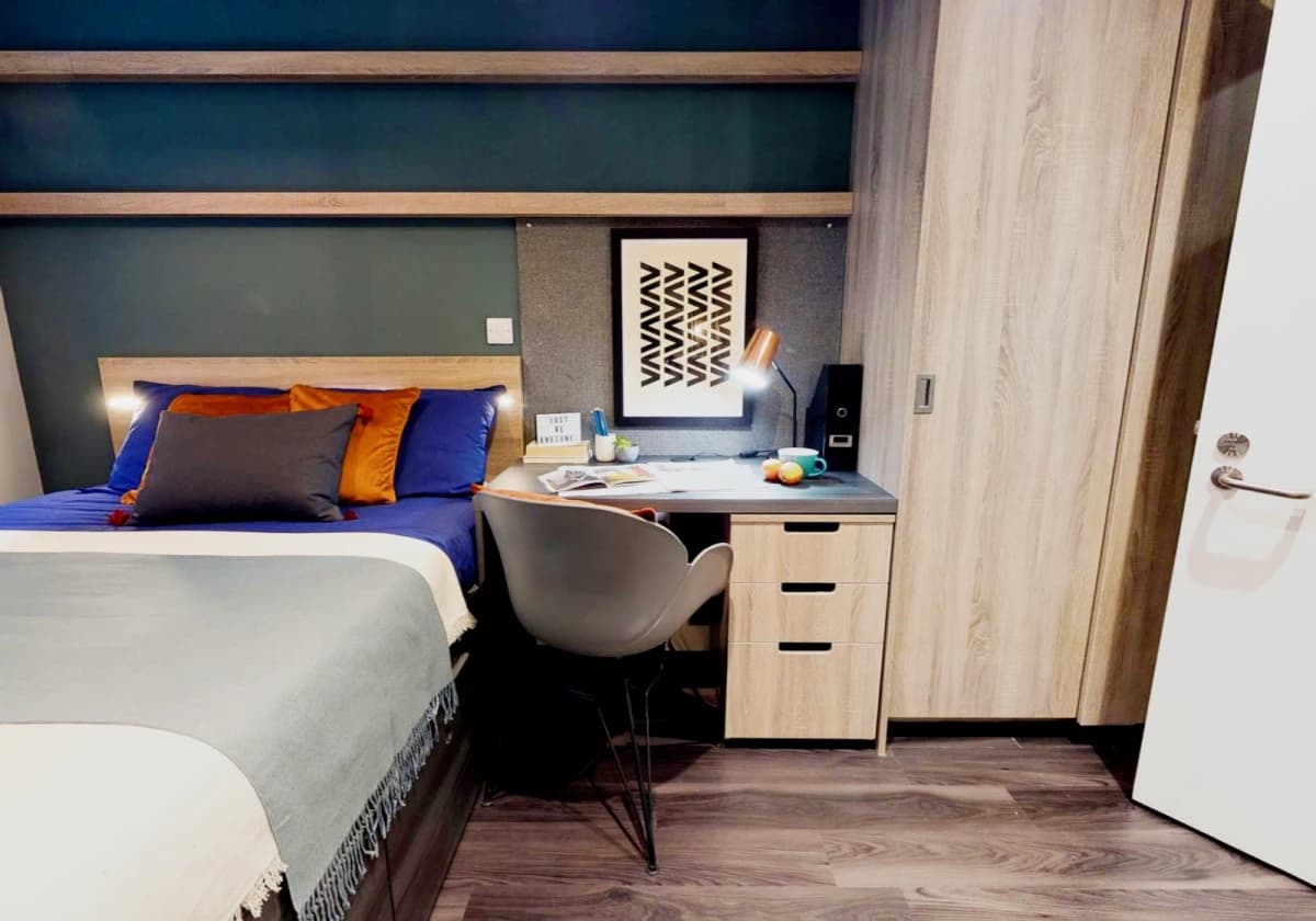 iQ Hammersmith image