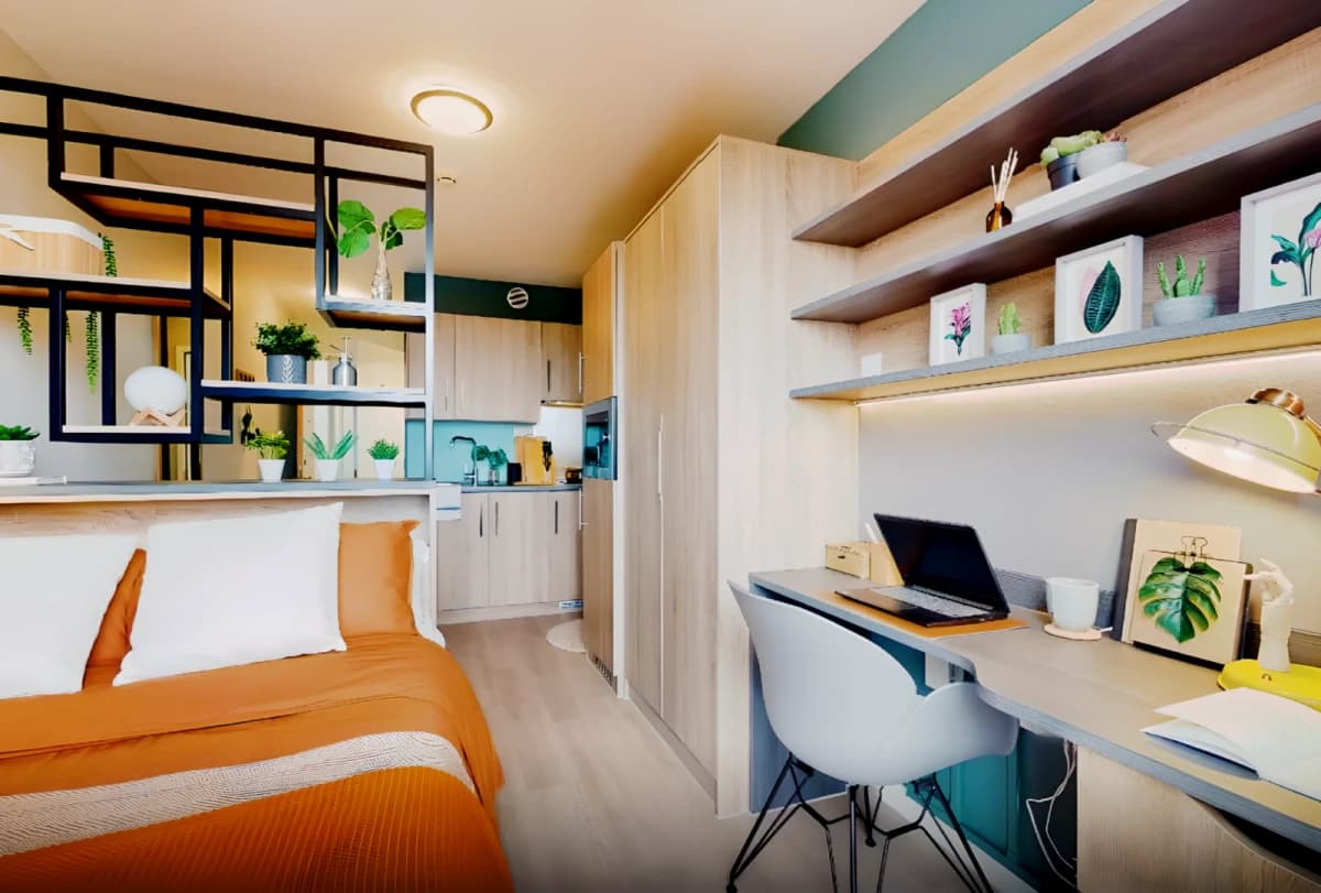 iQ Hammersmith image