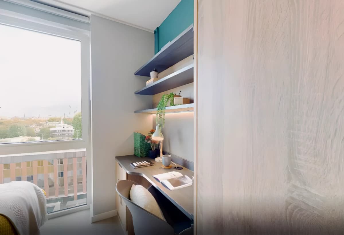 iQ Hammersmith image