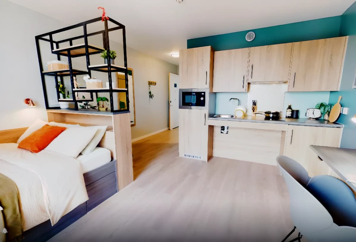 iQ Hammersmith image