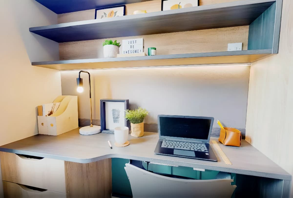 iQ Hammersmith image 4