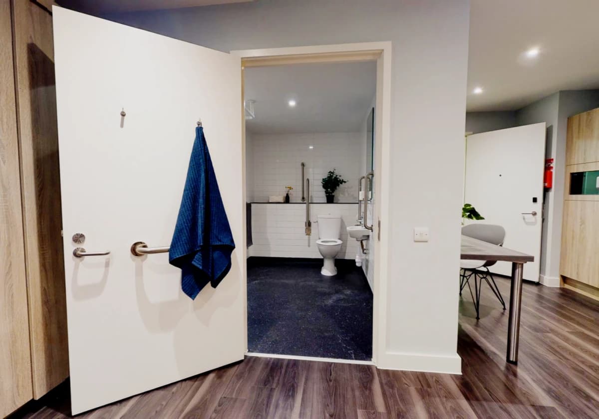 iQ Hammersmith image