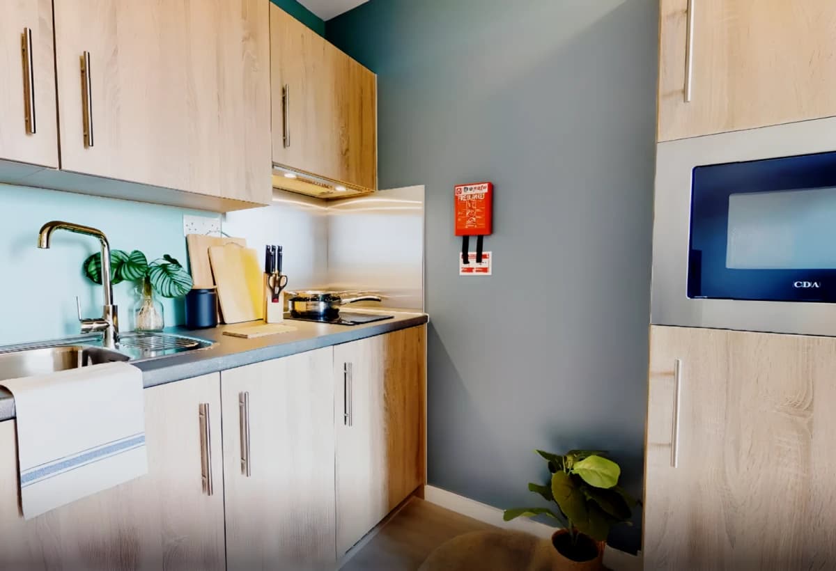 iQ Hammersmith image