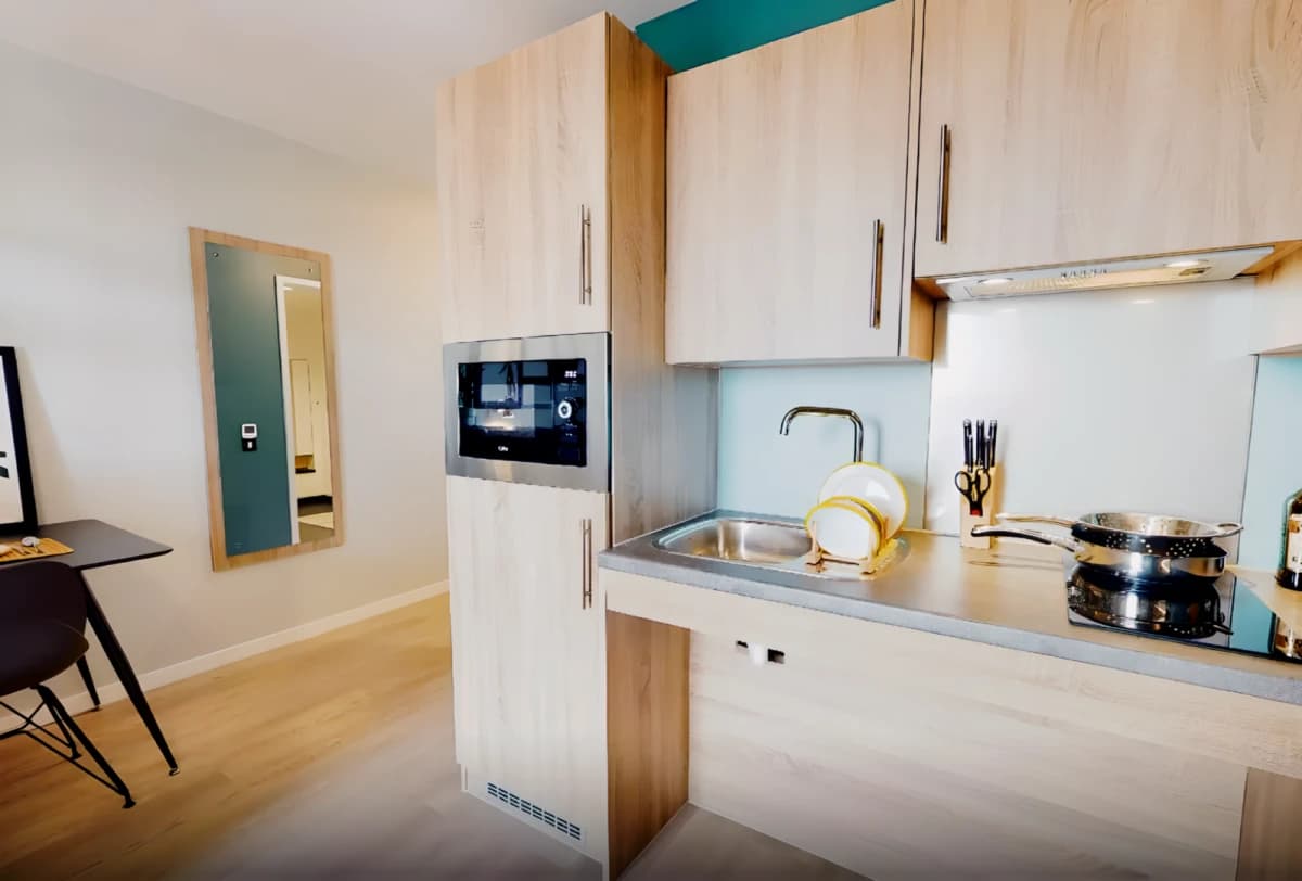 iQ Hammersmith image