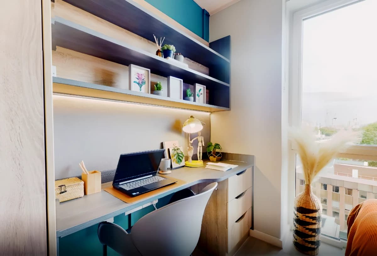 iQ Hammersmith image