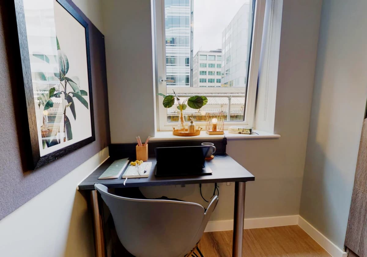 iQ Hammersmith image