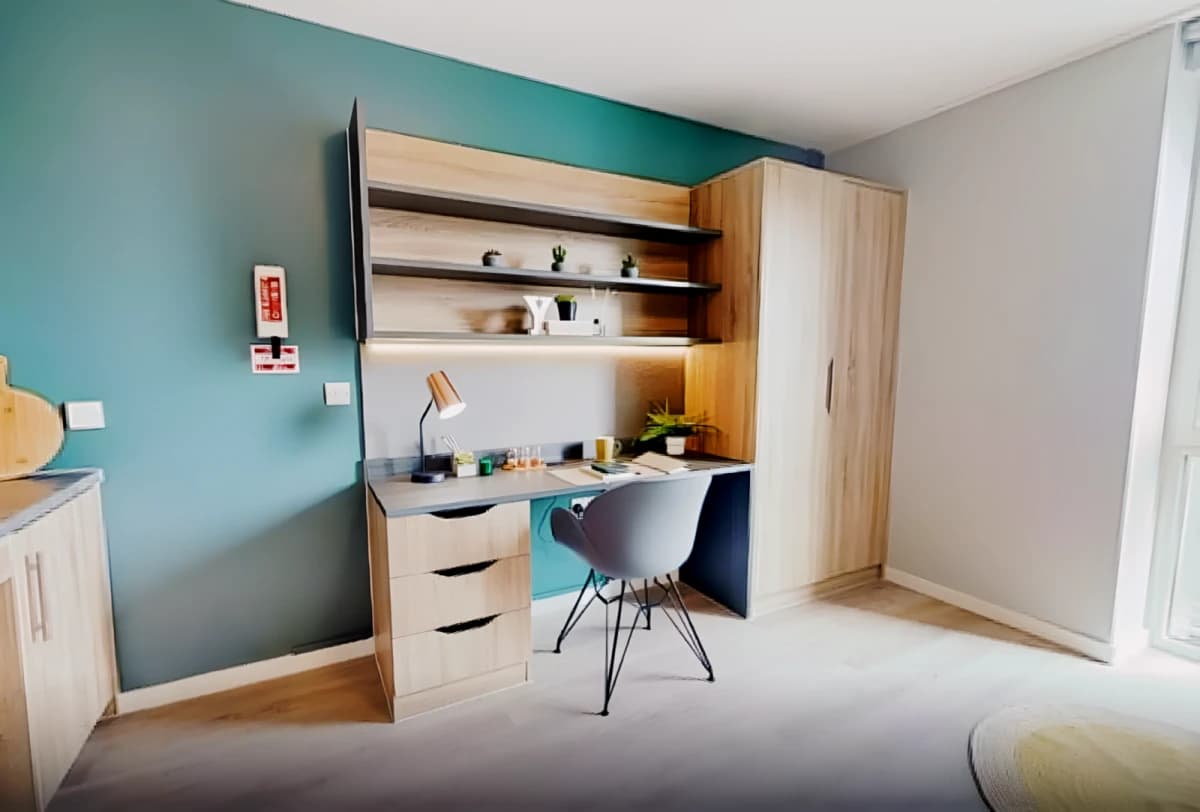 iQ Hammersmith image