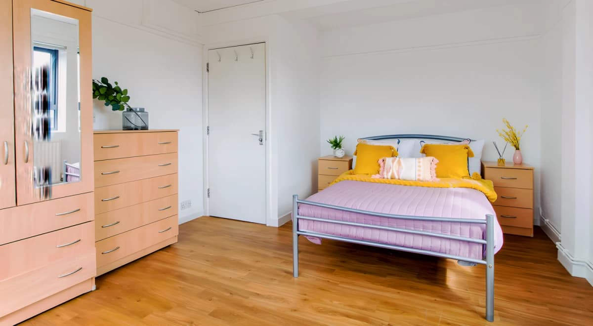 Surrey Quays Landale House image