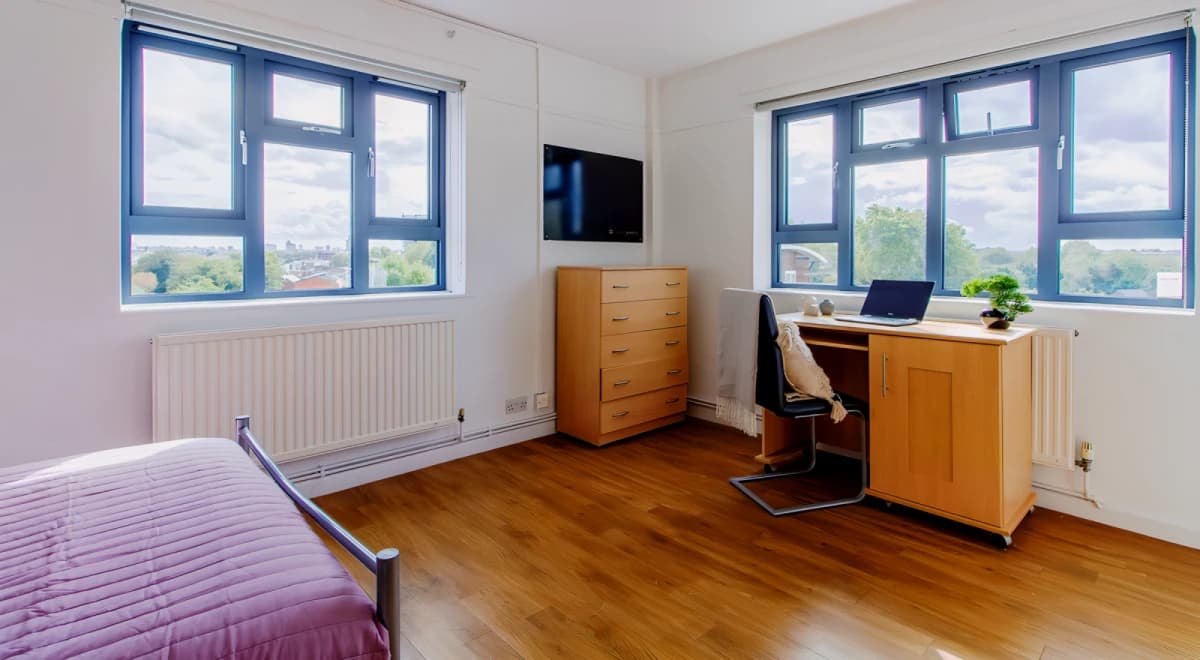 Surrey Quays Landale House image