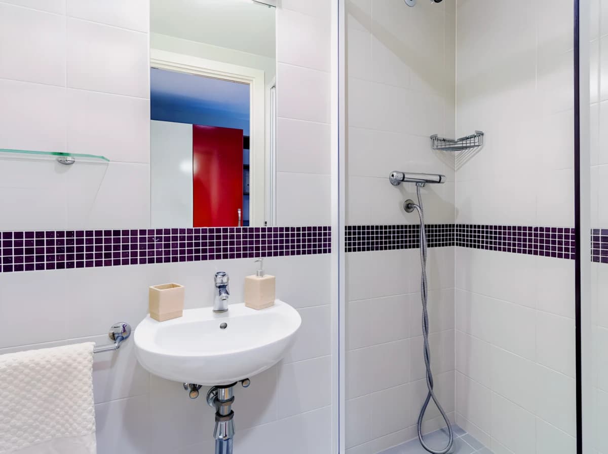 Camden Hawley Crescent image
