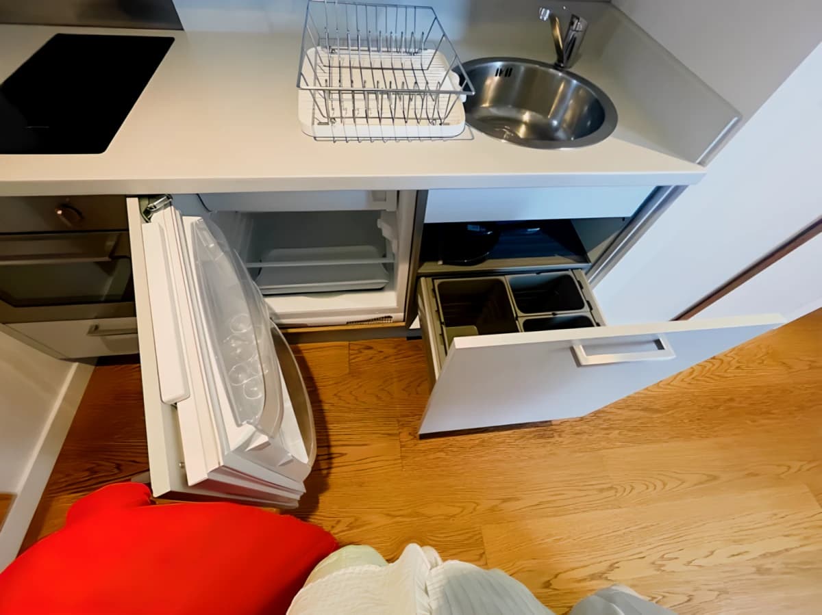 Refrigerator