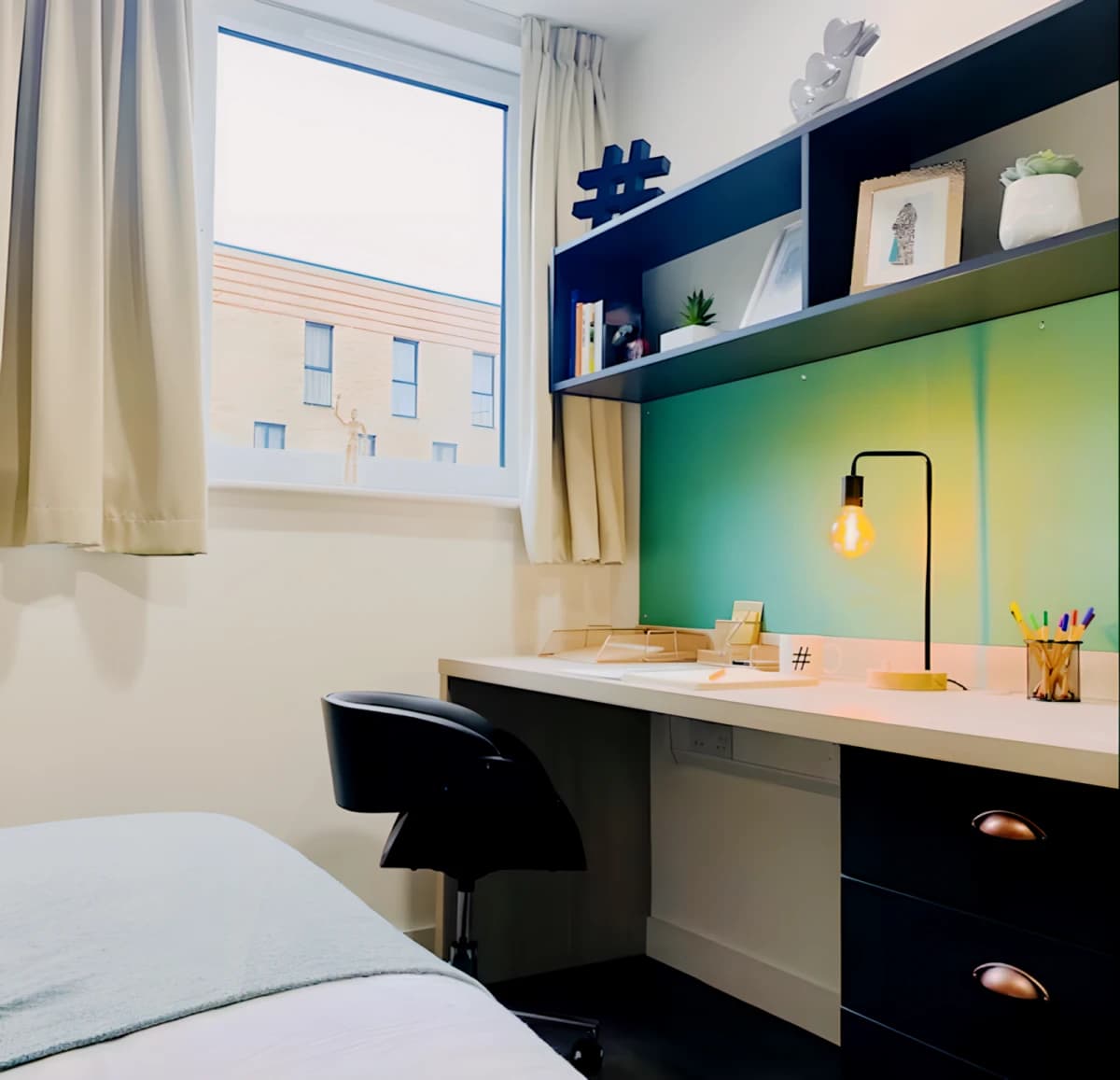 Mannequin House image