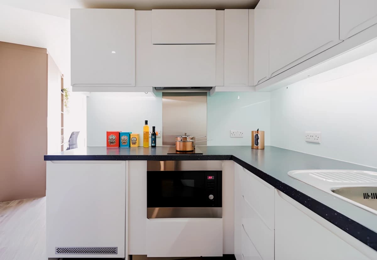 Arbury Court Kingston image