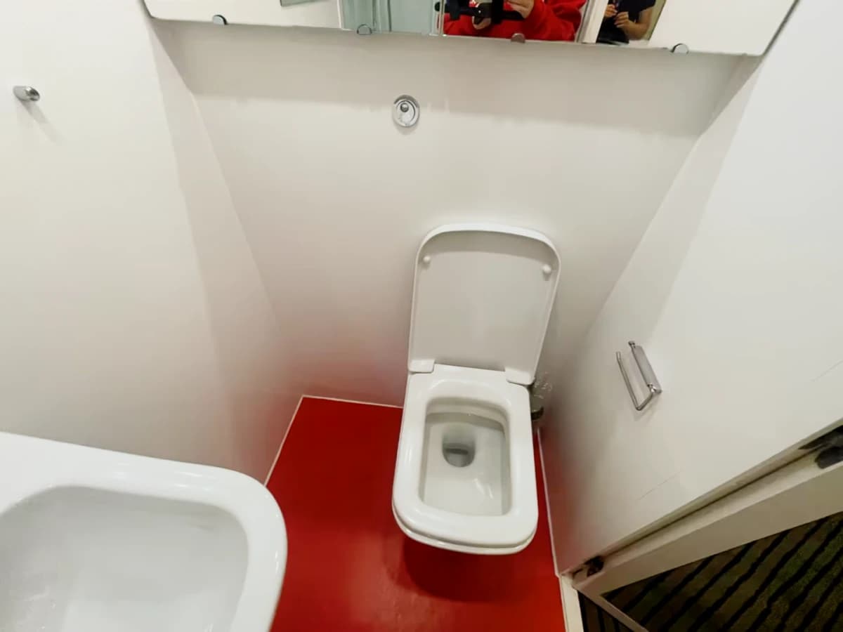 Toilet