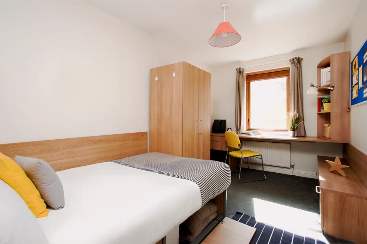 Bronze Non-Ensuite - Single Occupancy