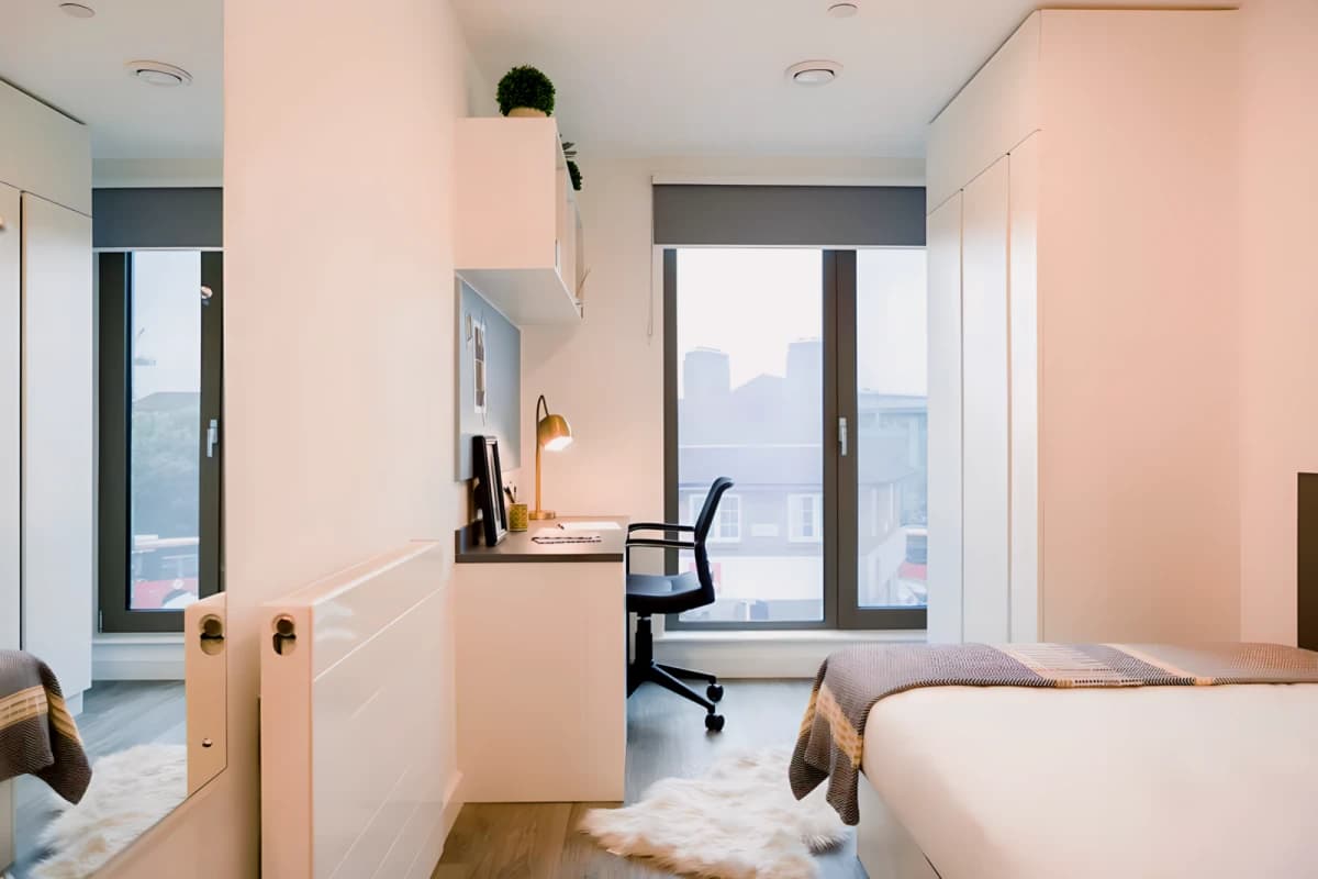 Gob White City Residence image 2