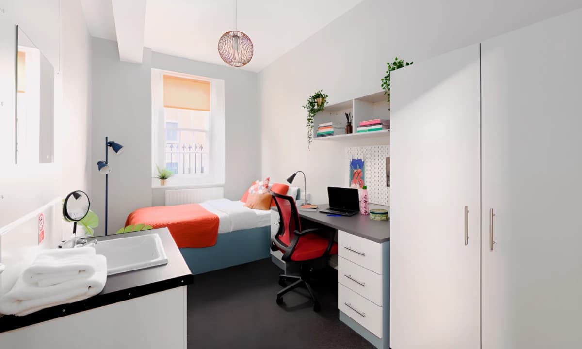 Louise House image