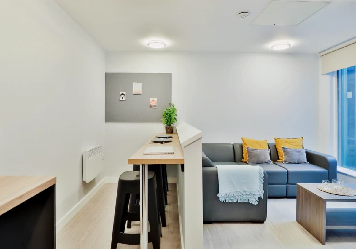 iQ Will Wyatt Court image