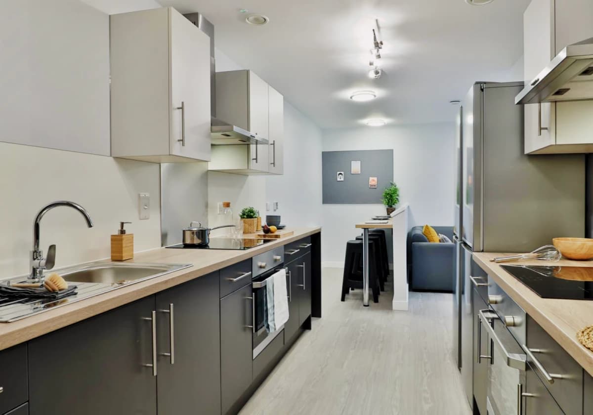 iQ Will Wyatt Court image