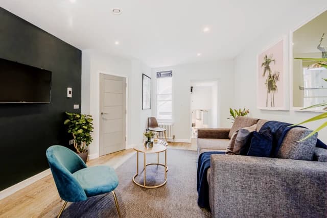 1 Bedroom 1 bathroom