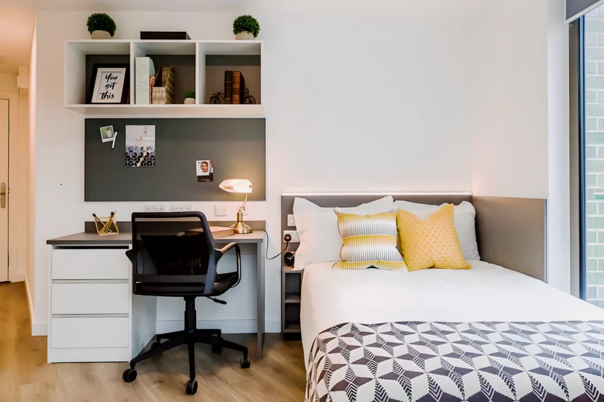Lit White City Residence image