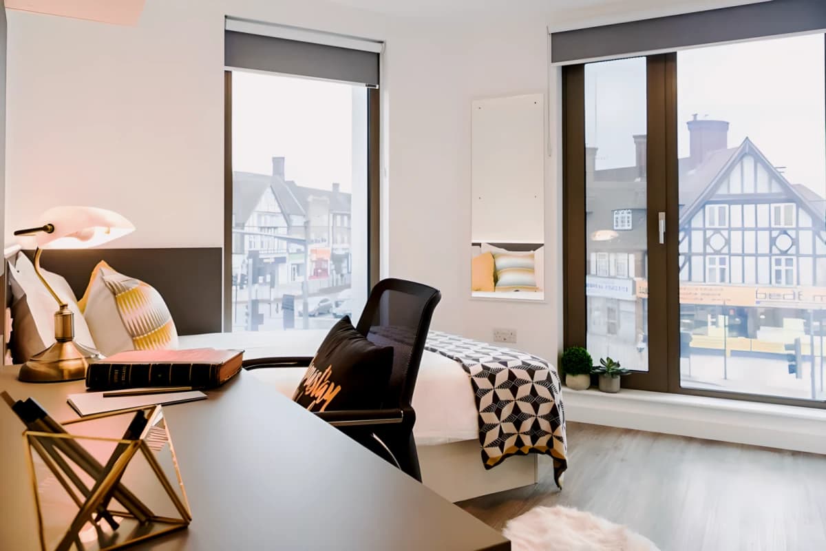 Lit White City Residence image