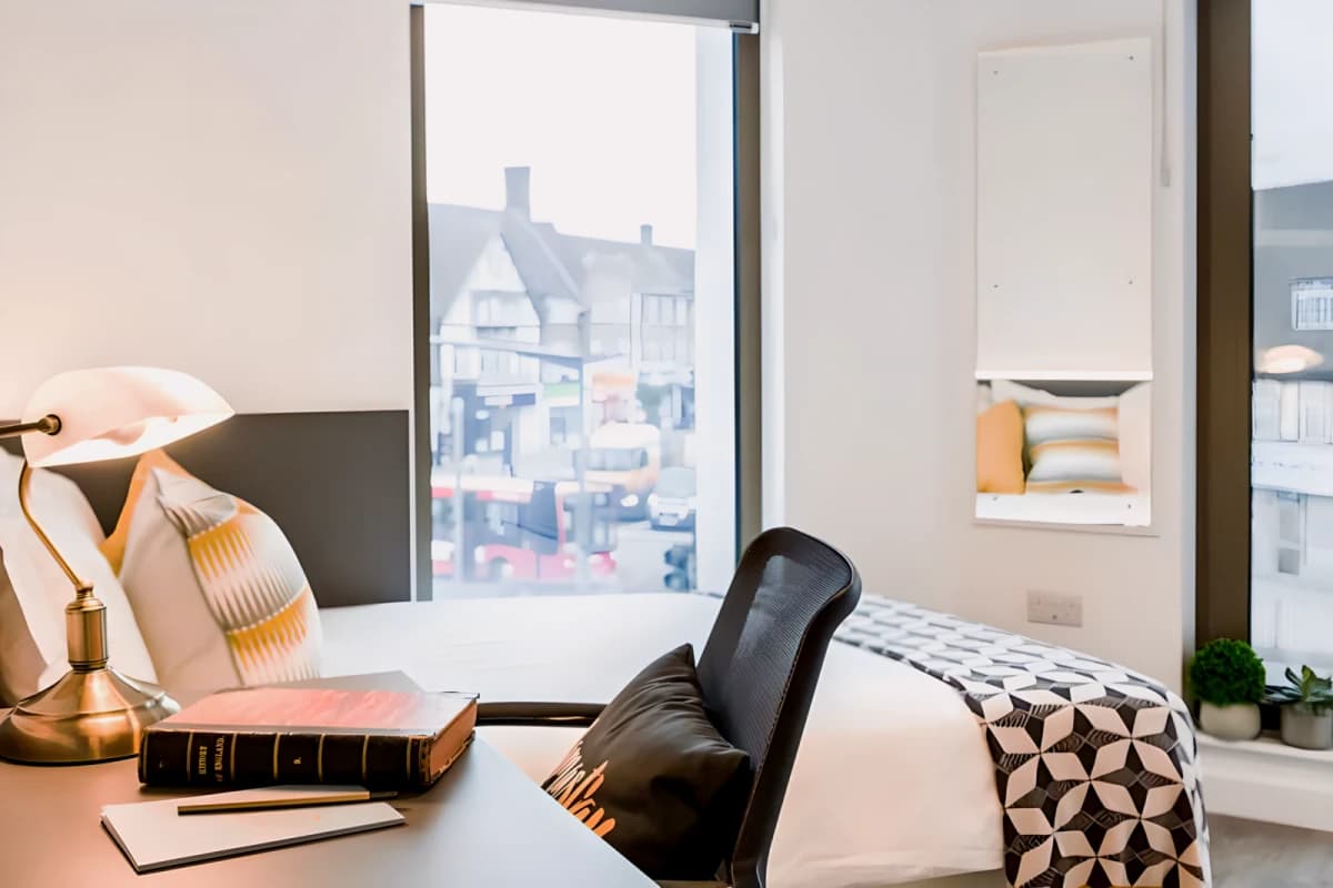 Lit White City Residence image