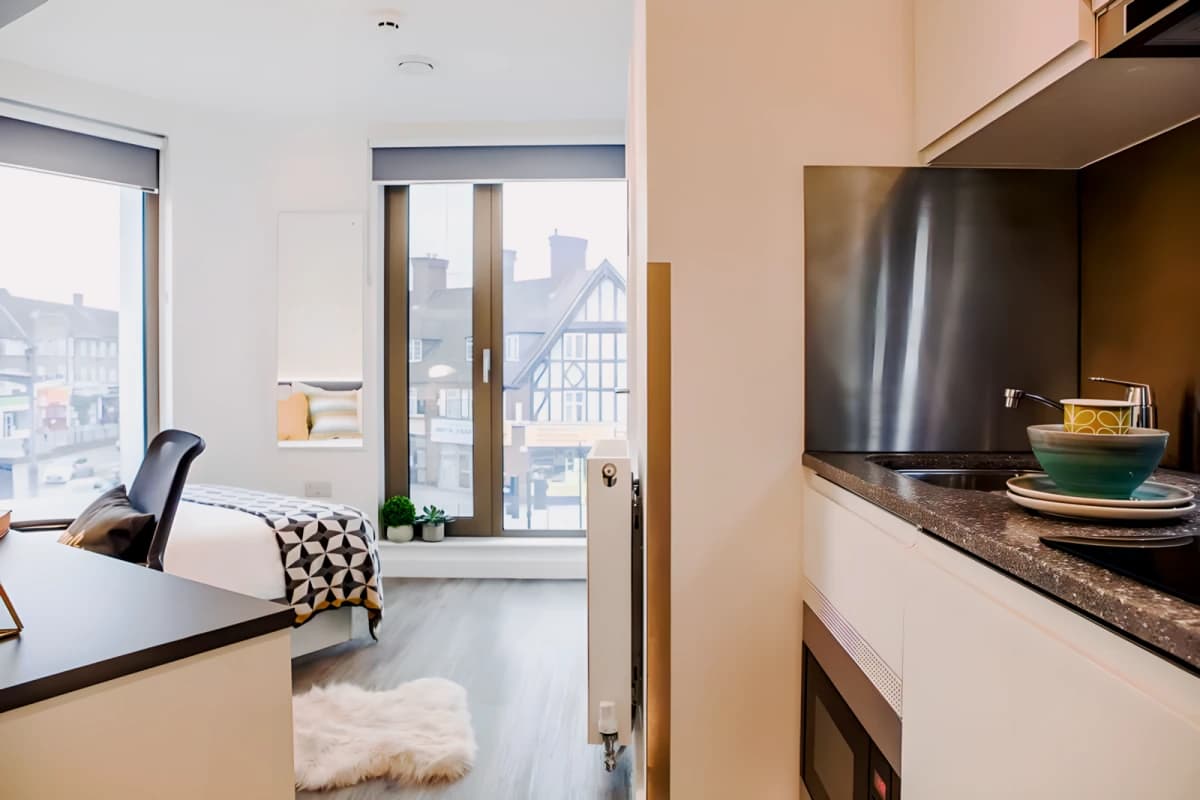 Lit White City Residence image
