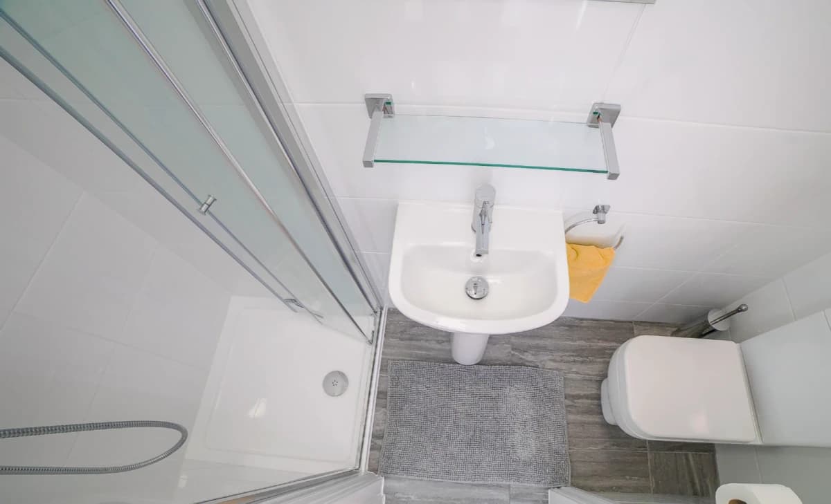 Classic En-Suite