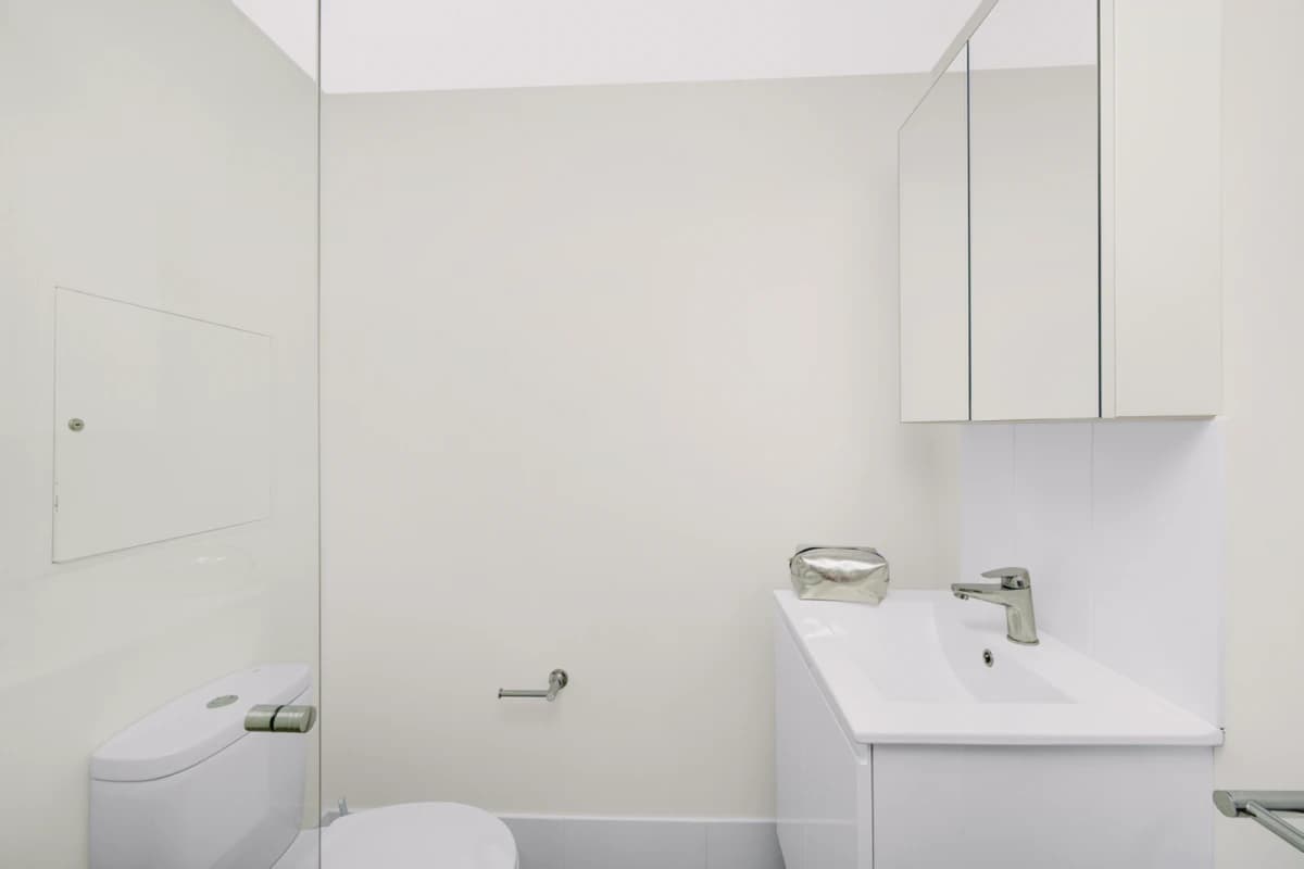 Scape Regent image