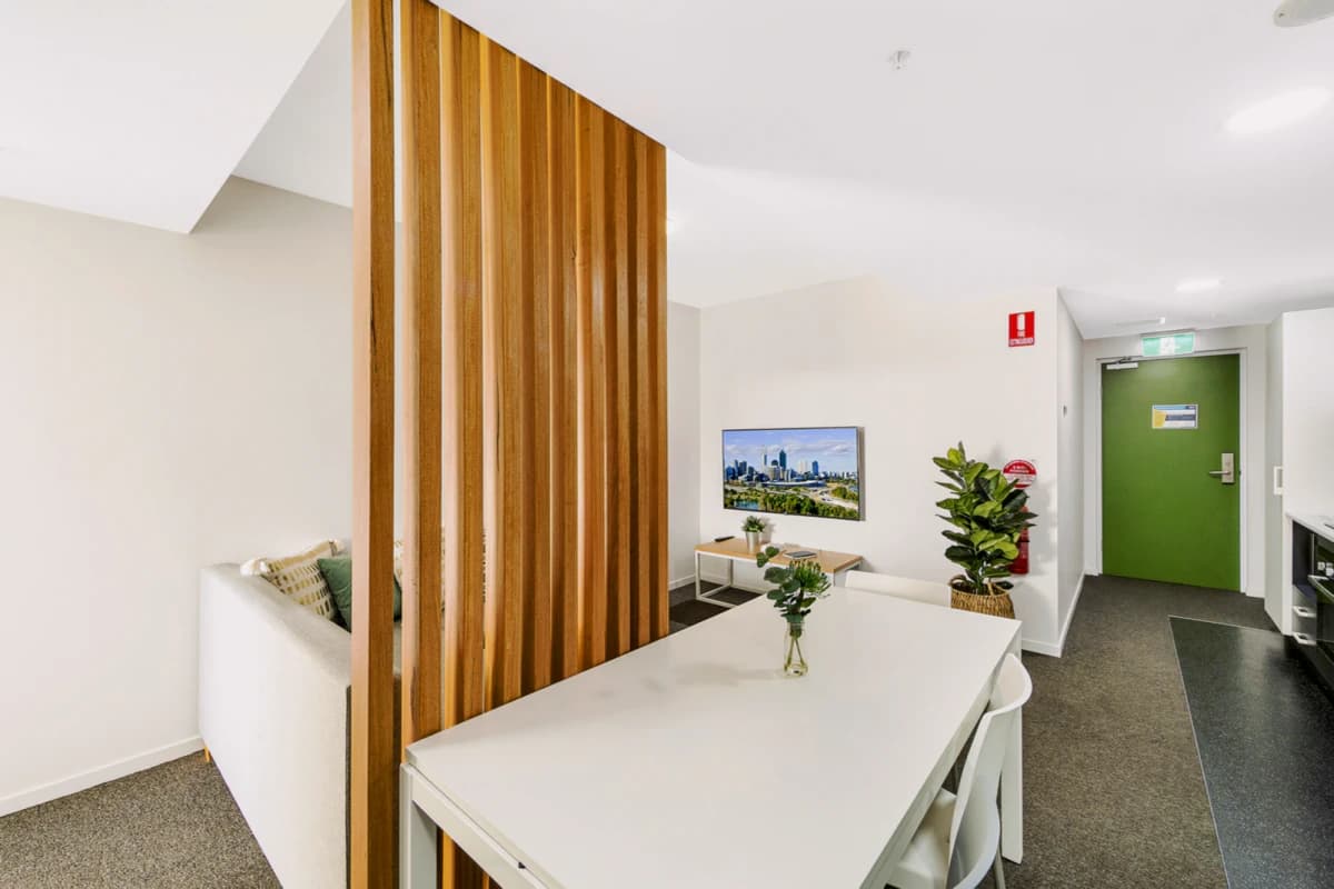 Scape Regent image