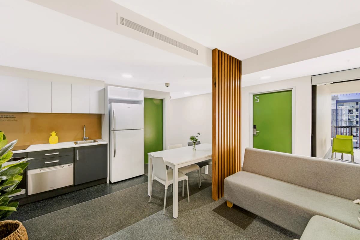 Scape Regent image