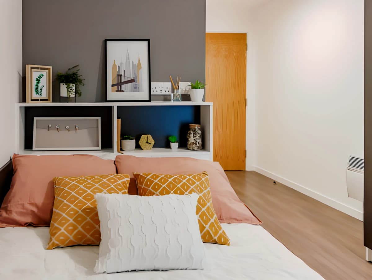 Pavilion Court image