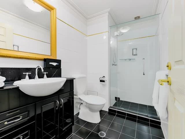 1Bedrooms, 1Bathrooms