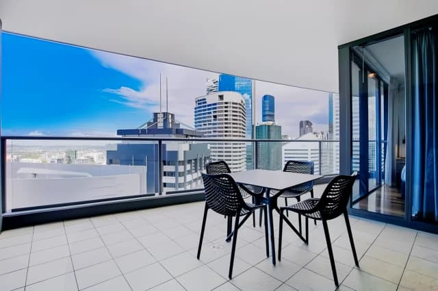 2Bedrooms, 1Bathrooms