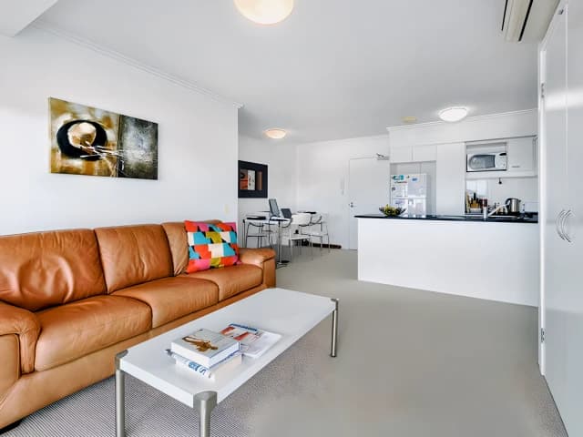 2Bedrooms, 2Bathrooms