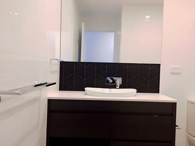 1Bedrooms, 1Bathrooms