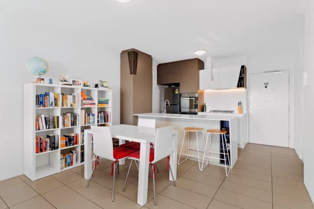 2Bedrooms, 2Bathrooms