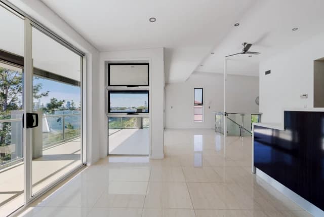 2Bedrooms, 2Bathrooms