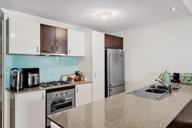 2Bedrooms, 2Bathrooms