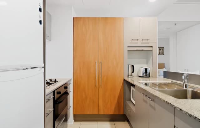 2 Bed 1 Bath*412