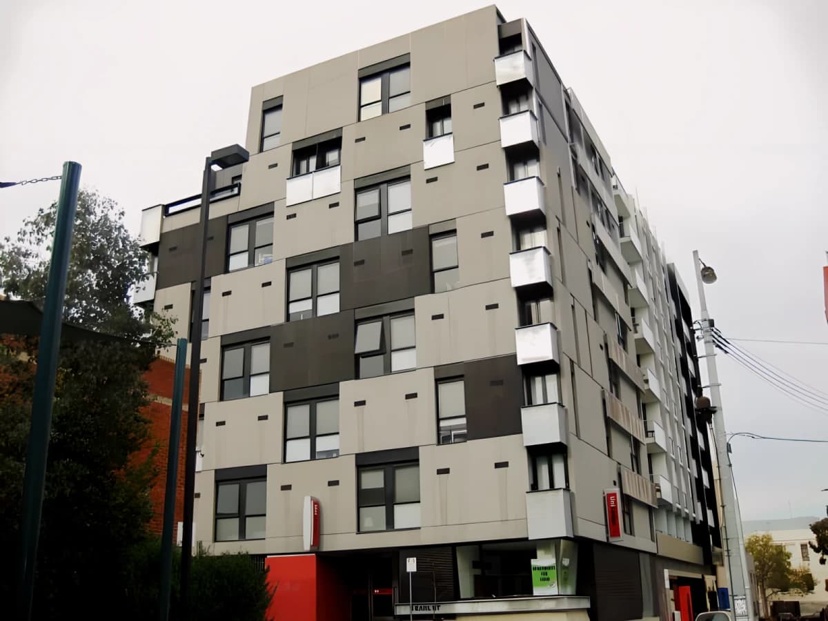 Student Living on Campus image 3