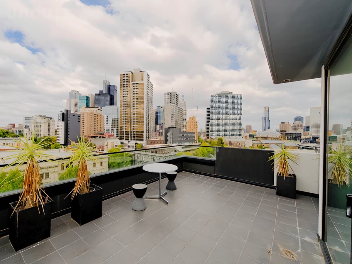Outdoor Features