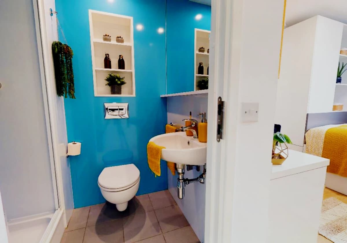 iQ Haywood House image